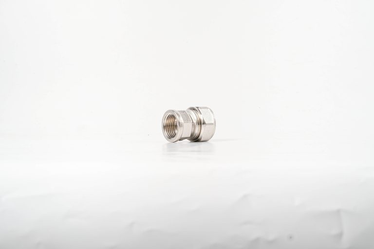 Compression Socket Female 1